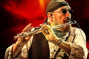 Living in the Past (Upper Advanced Level) Jethro Tull - Flute Nota Sayfası