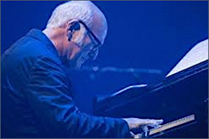 Najpiękniejsze utwory fortepianowe Einaudiego (poziom średnio zaawansowany), z. 1 Einaudi - Nuty na Piano