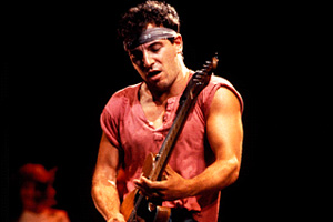 Bruce-Springsteen-Dancing-in-the-Dark.jpg