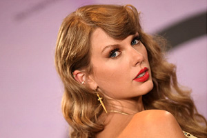 Taylor-Swift-Anti-Hero.jpg