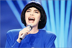 Mireille-Mathieu-Paris-en-colere.jpg