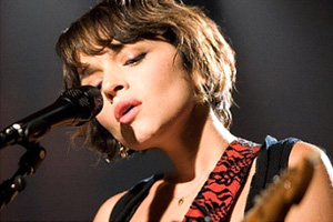 Turn Me On Norah Jones - Saxophone Nota Sayfası