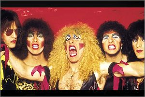 We’re Not Gonna Take It (niveau intermédiaire) Twisted Sister - Partition pour Batterie