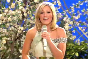 Helene-Fischer-Die-Biene-Maja-Maya-the-Bee.jpg
