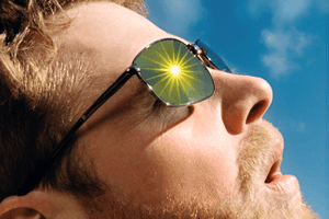Alex-Warren-Fever-Dream_d069cda8.png